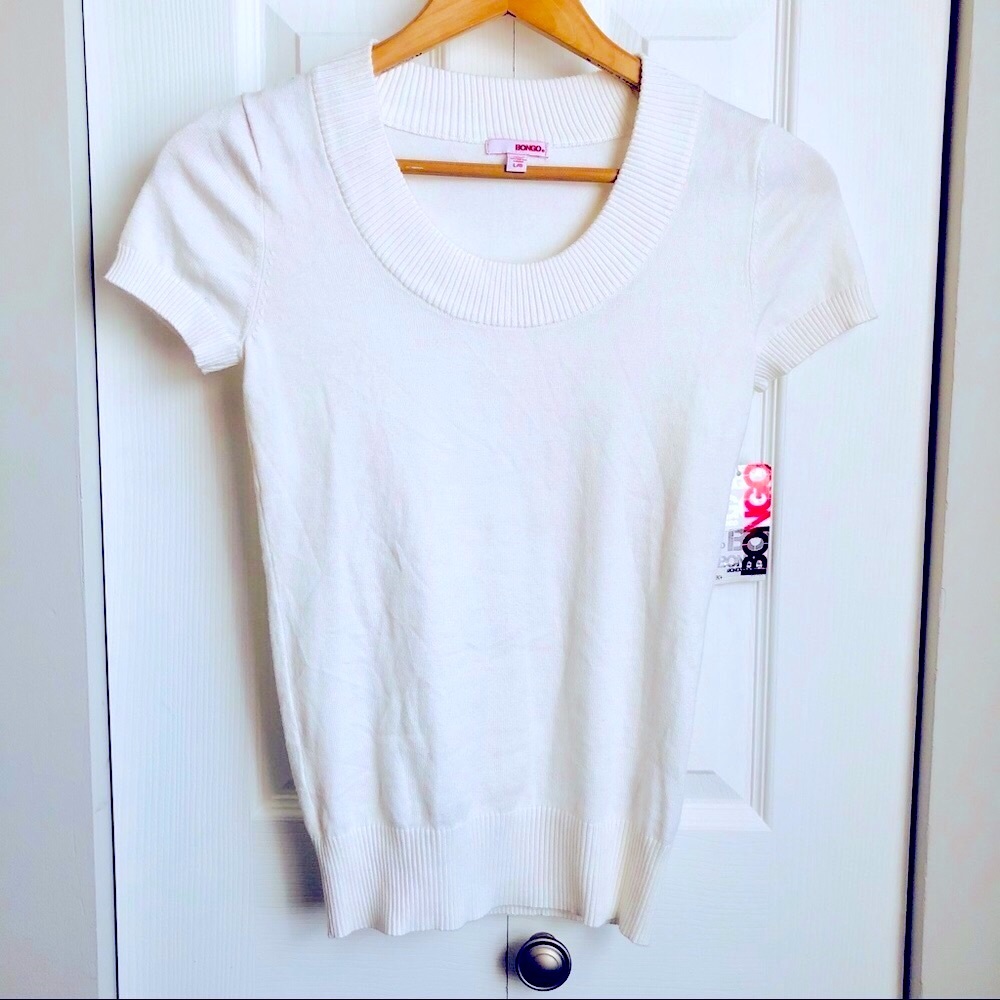 White Knit Scoop Neck Short Sleeve Sweater | BONGO